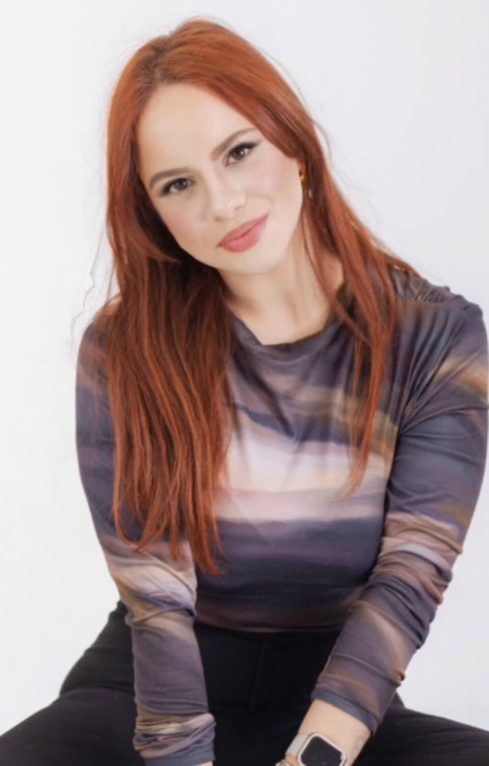 Modelo profissional AV006, feminino, 1.47 de altura, de Aveiro - Agência SVRP