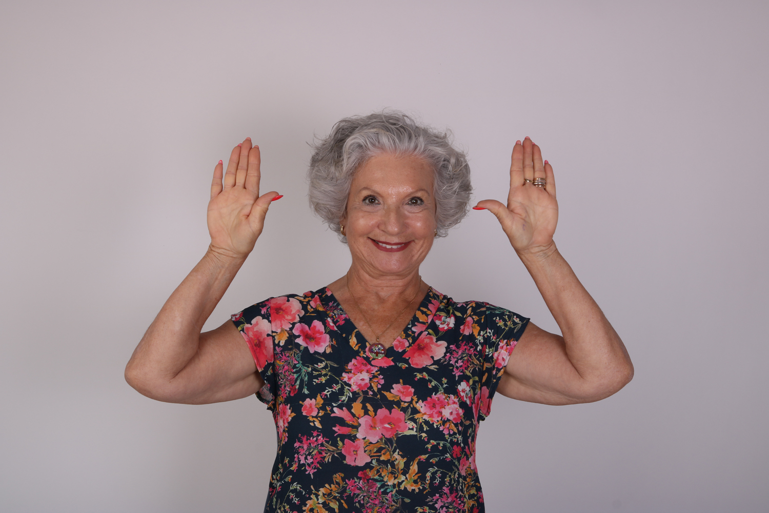 Modelo profissional FA013, feminino, 1.56 de altura, de Faro - Agência SVRP