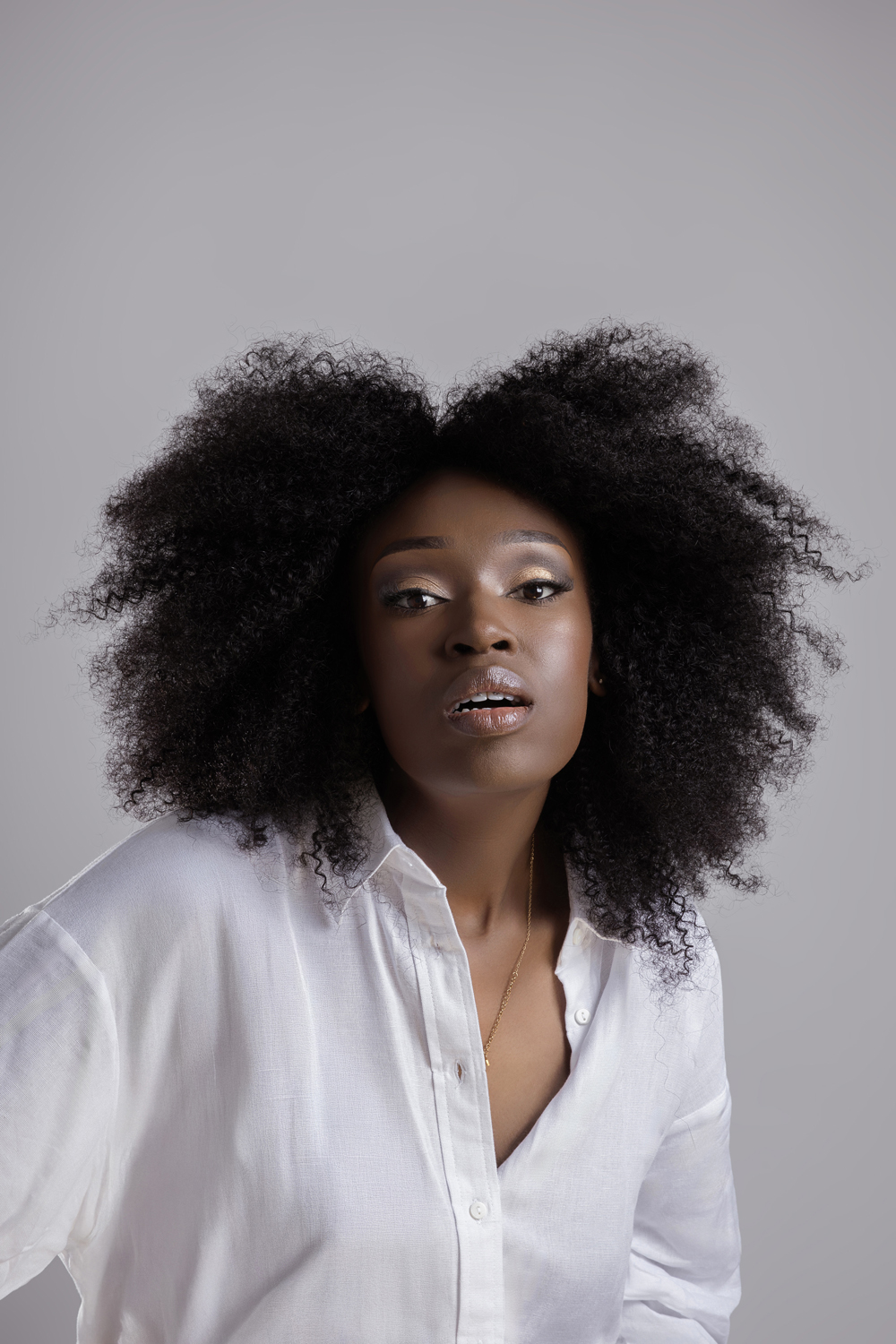 Modelo profissional LE014, feminino, 1.72 de altura, de Leiria - Agência SVRP