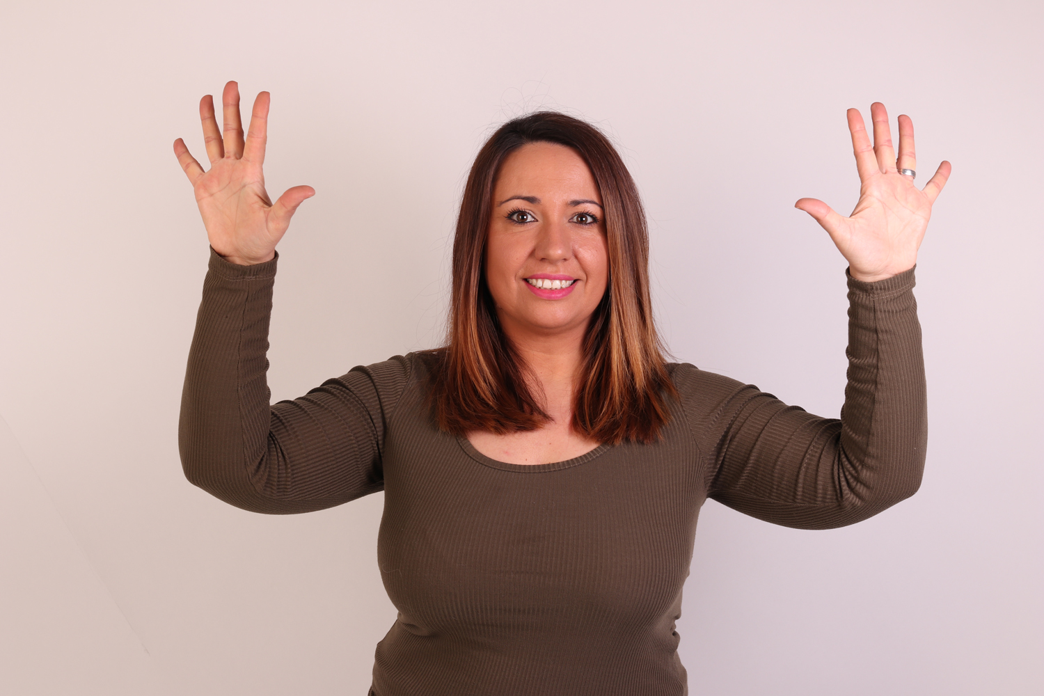 Modelo profissional LI001, feminino, 1.60 de altura, de Lisboa - Agência SVRP