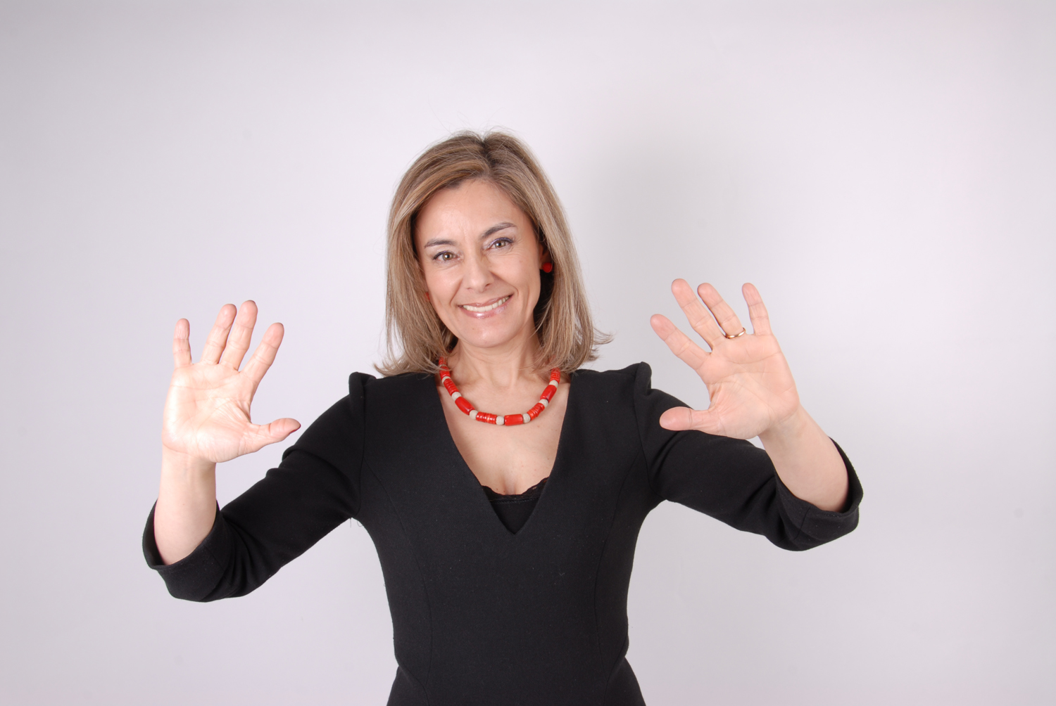 Modelo profissional LI039, feminino, 1.50 de altura, de Lisboa - Agência SVRP