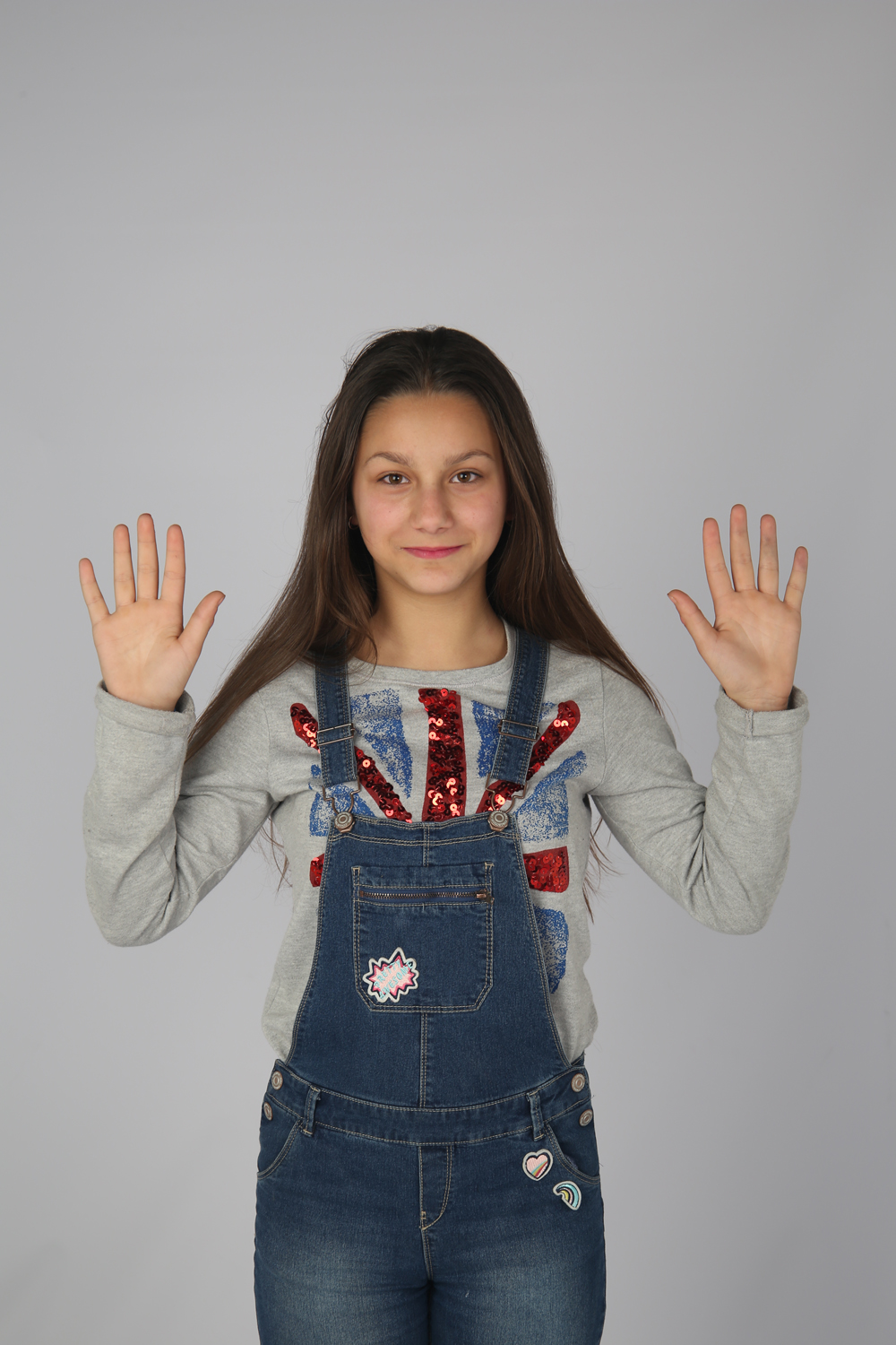 Modelo profissional LI048, feminino, 1.50 de altura, de Lisboa - Agência SVRP