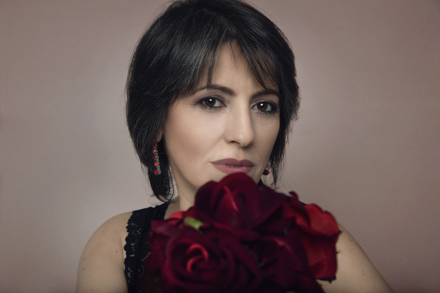 Modelo profissional LI066, feminino, 1.65 de altura, de Lisboa - Agência SVRP