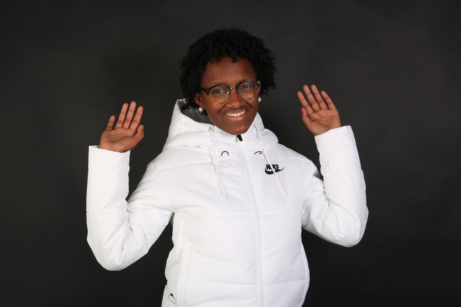 Modelo profissional LI112, feminino, 1.63 de altura, de Lisboa - Agência SVRP