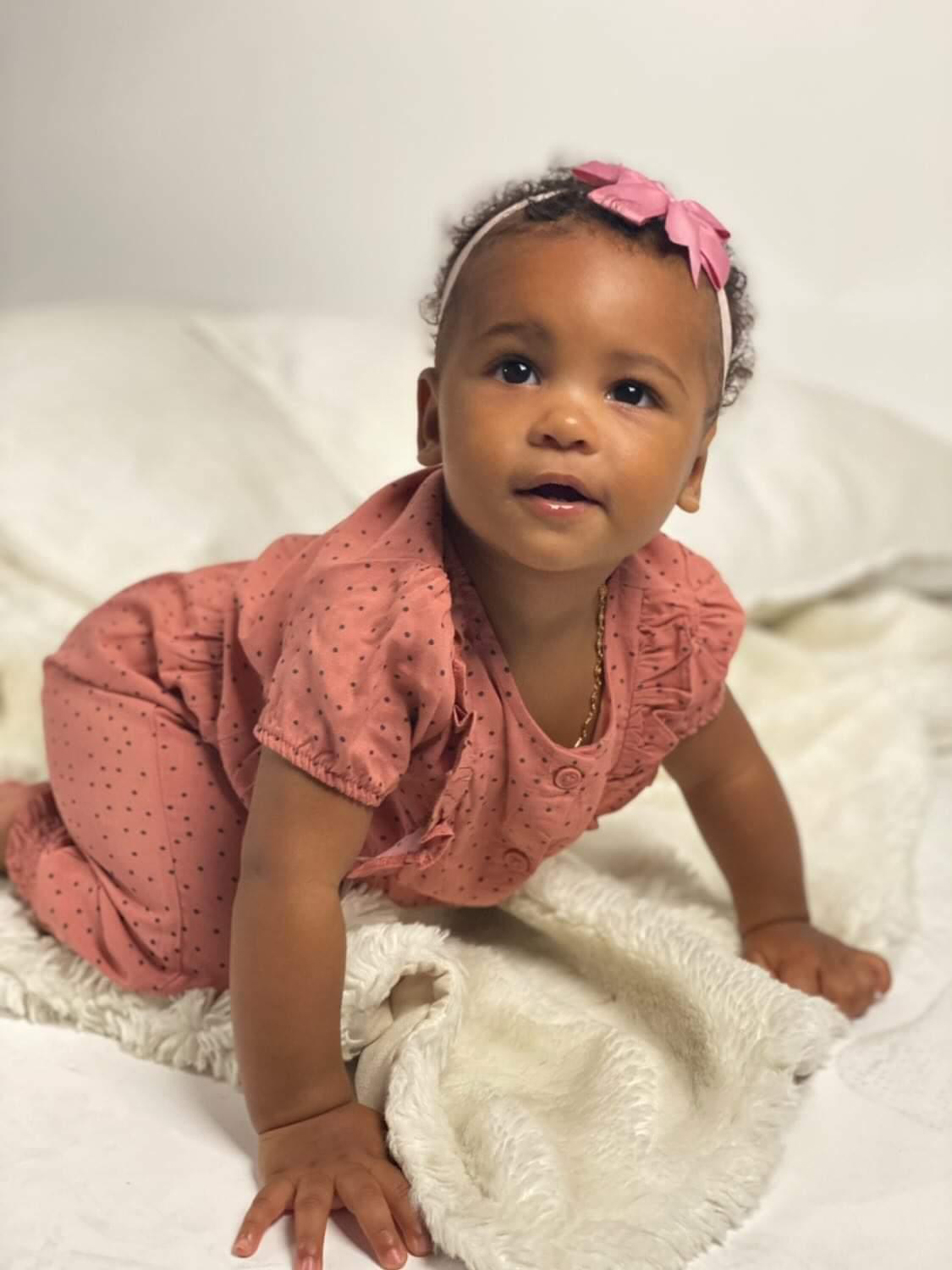 Modelo profissional LI133, feminino, 0.85 de altura, de Lisboa - Agência SVRP