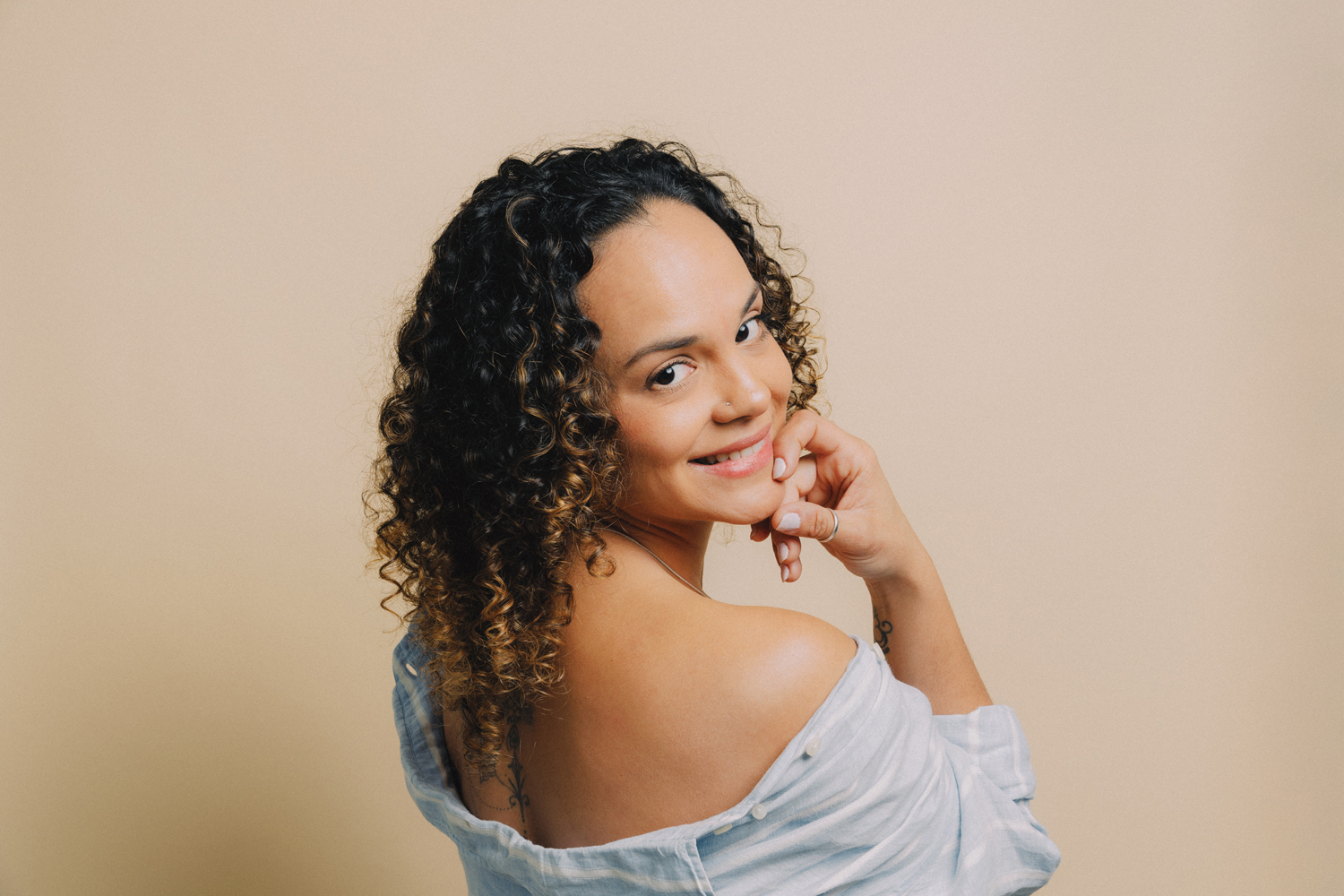 Modelo profissional LI170, feminino, 1.63 de altura, de Lisboa - Agência SVRP