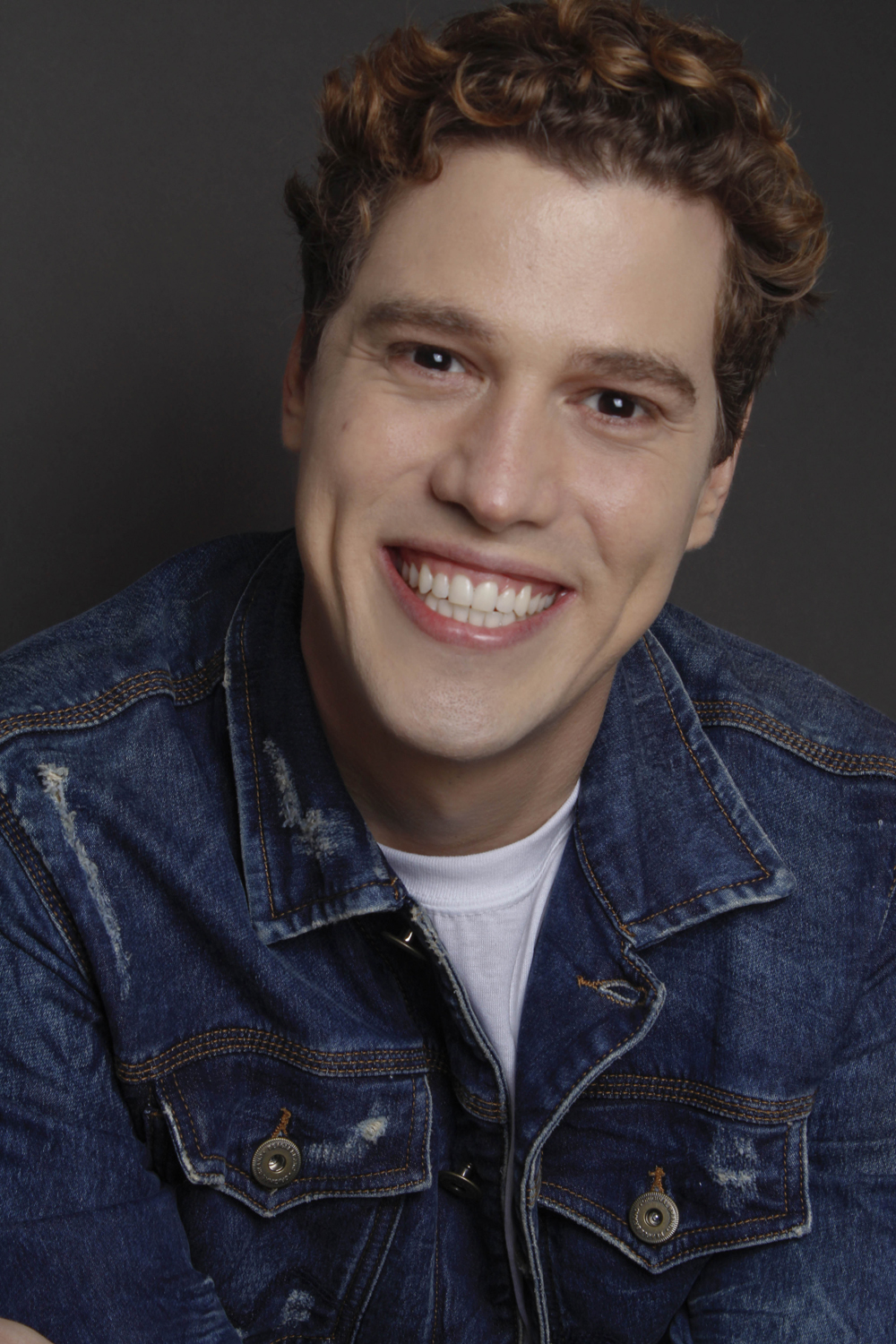 Modelo profissional LI174, masculino, 1.89 de altura, de Lisboa - Agência SVRP