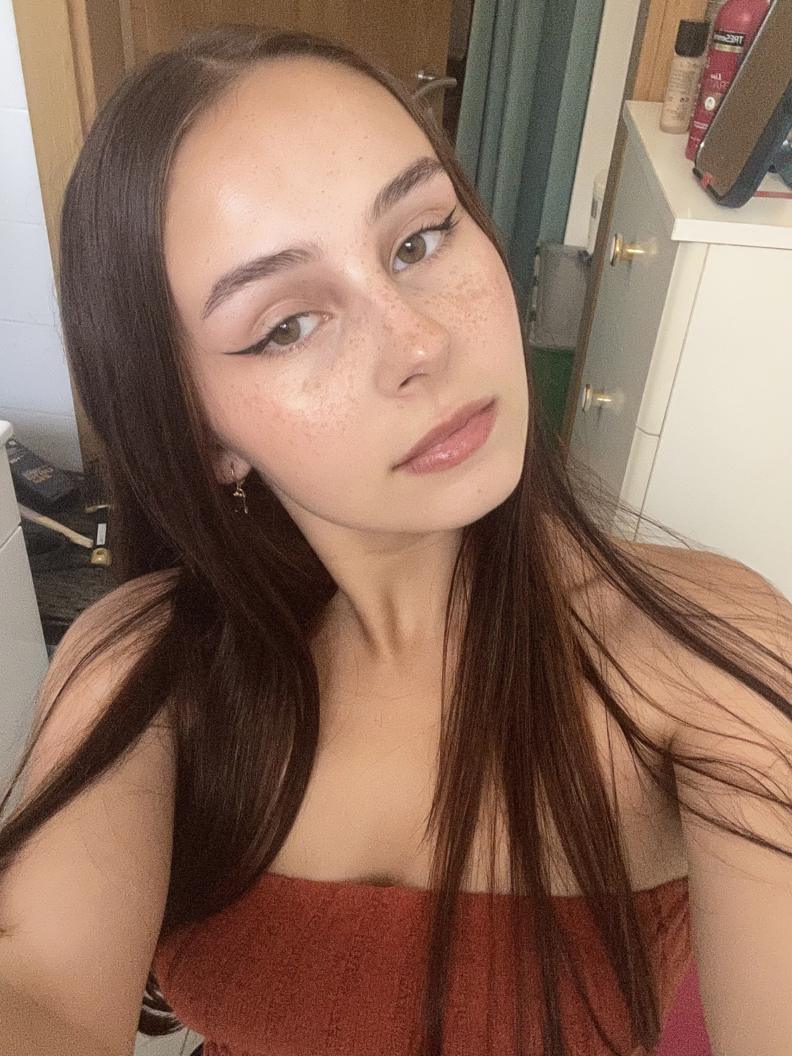 Modelo profissional LI195, feminino, 1.66 de altura, de Lisboa - Agência SVRP