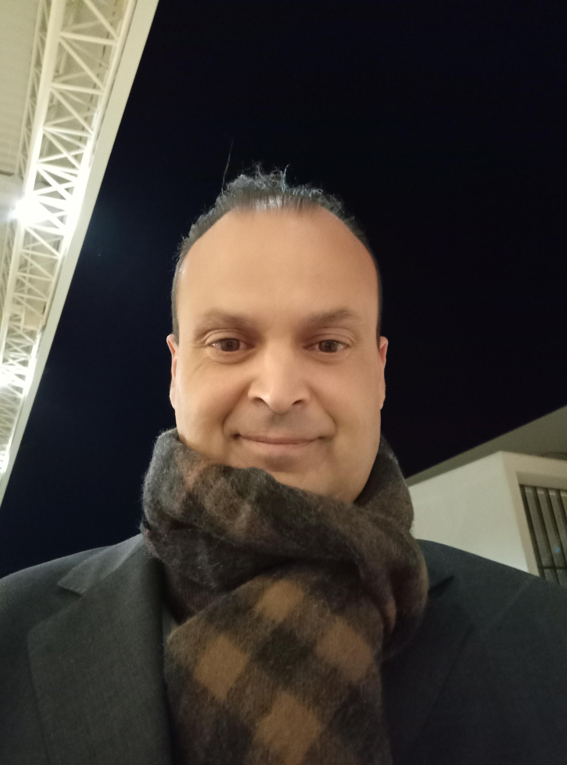 Modelo profissional LI240, masculino, 1.77 de altura, de Lisboa - Agência SVRP