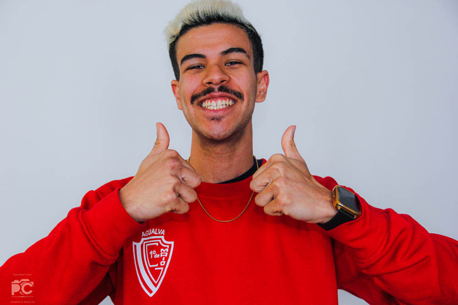 Modelo profissional LI252, masculino, 1.79 de altura, de Lisboa - Agência SVRP