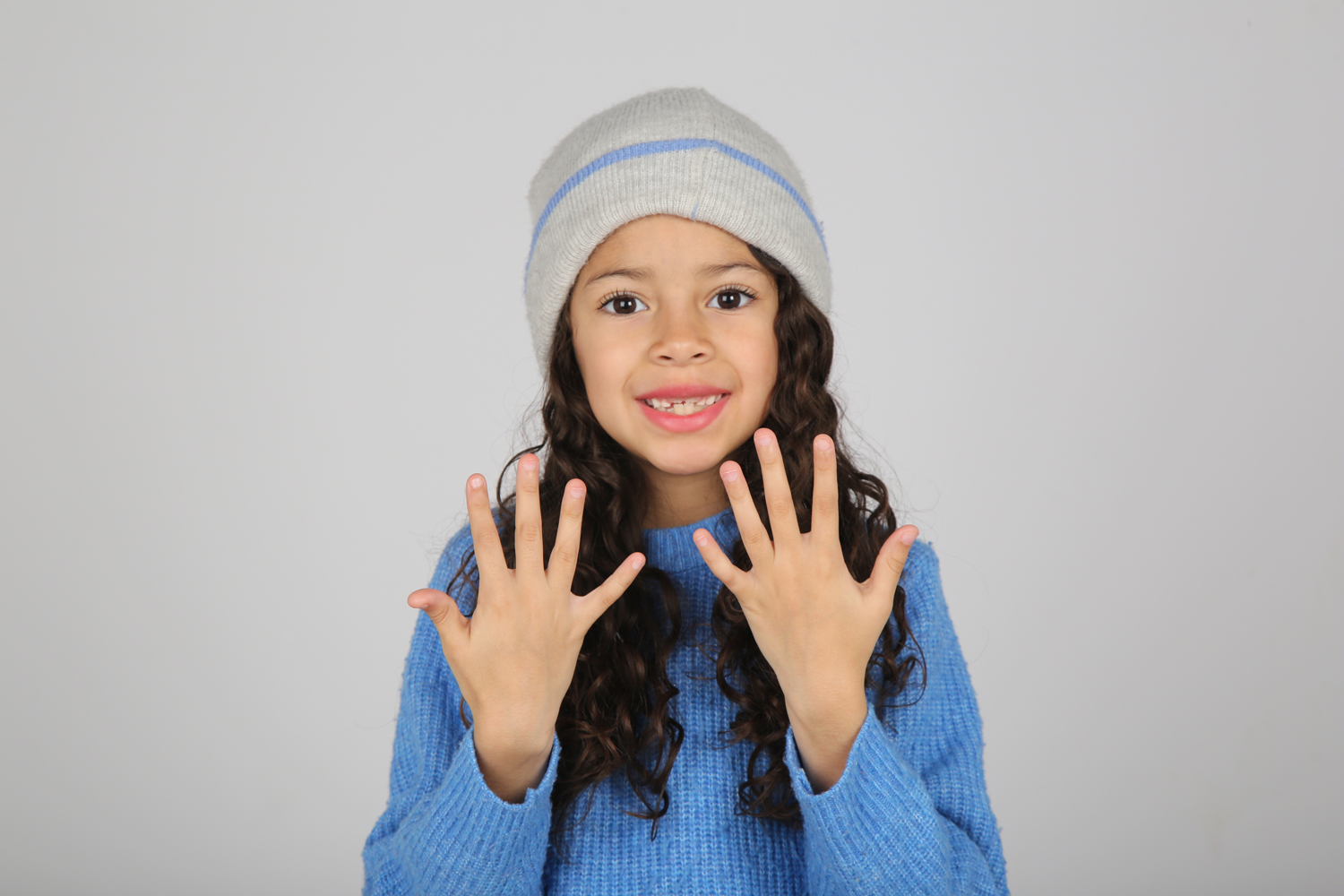 Modelo profissional LI260, feminino, 1.40 de altura, de Lisboa - Agência SVRP