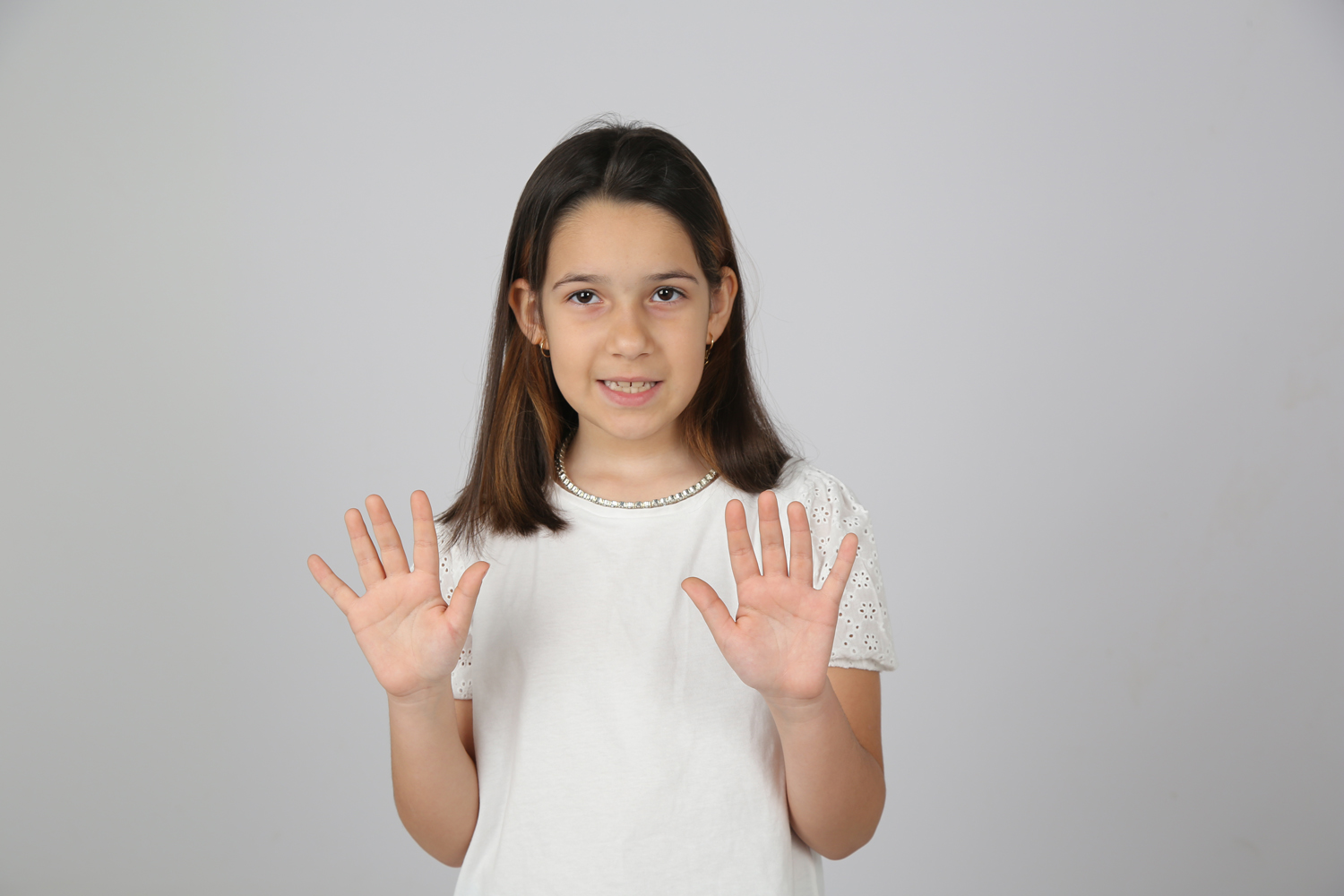 Modelo profissional LI261, feminino, 1.40 de altura, de Lisboa - Agência SVRP