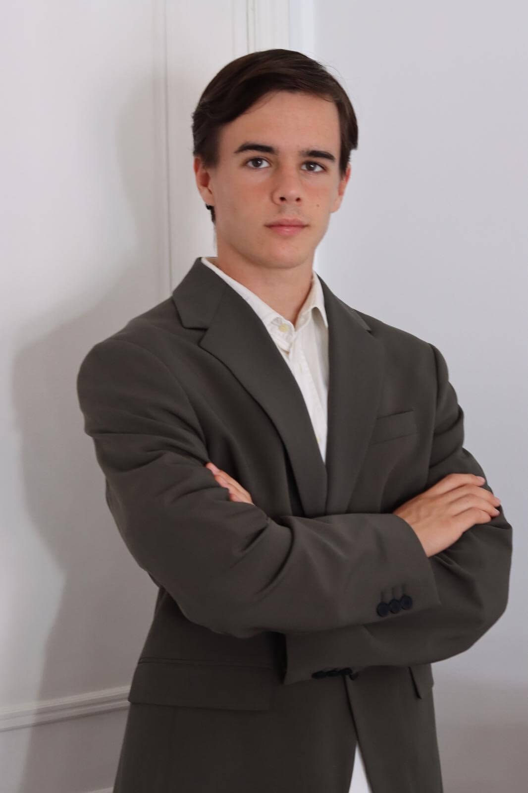 Modelo profissional LI267, masculino, 1.69 de altura, de Lisboa - Agência SVRP