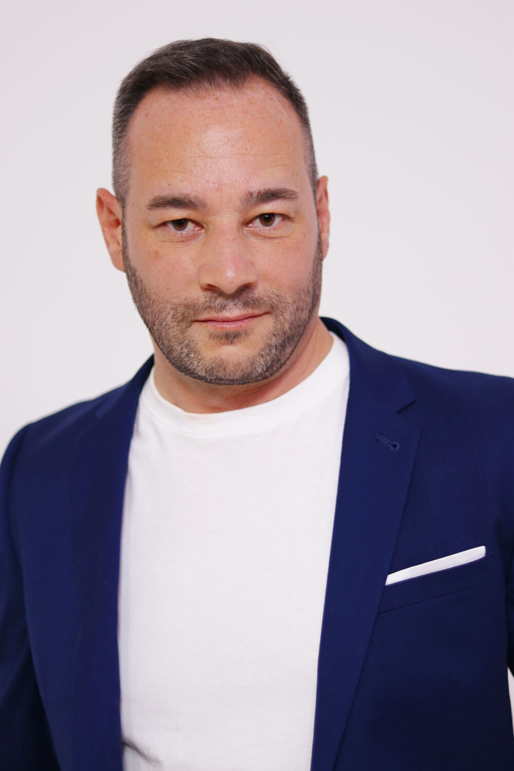 Modelo profissional LI269, masculino, 1.78 de altura, de Lisboa - Agência SVRP