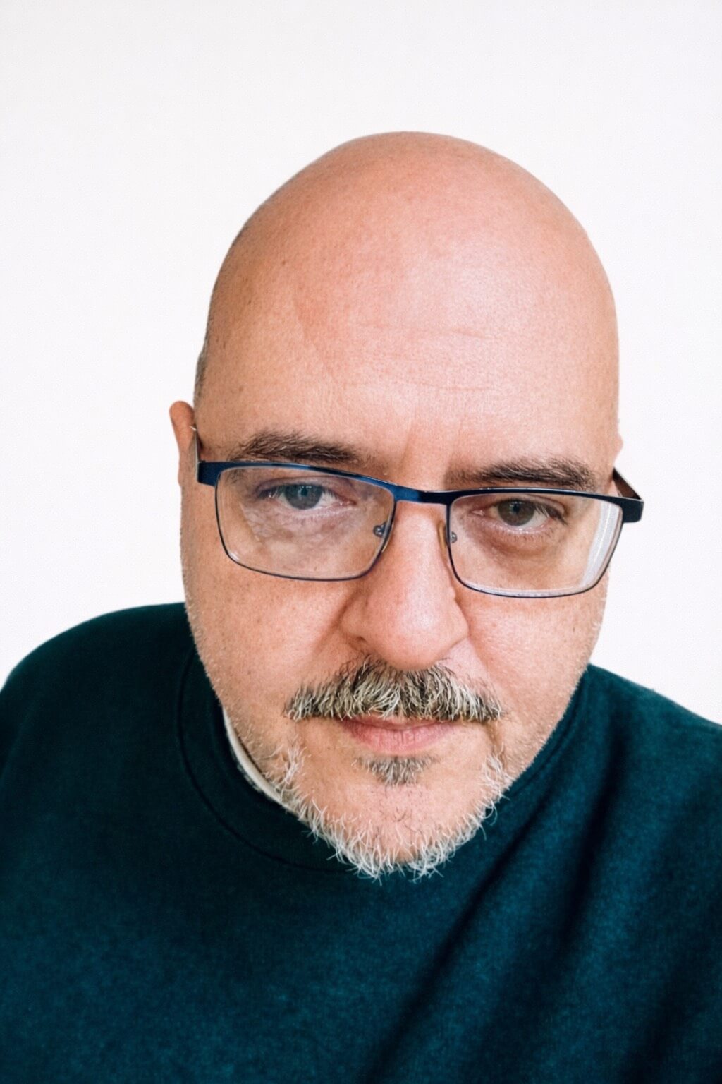 Modelo profissional LI282, masculino, 1.83 de altura, de Lisboa - Agência SVRP