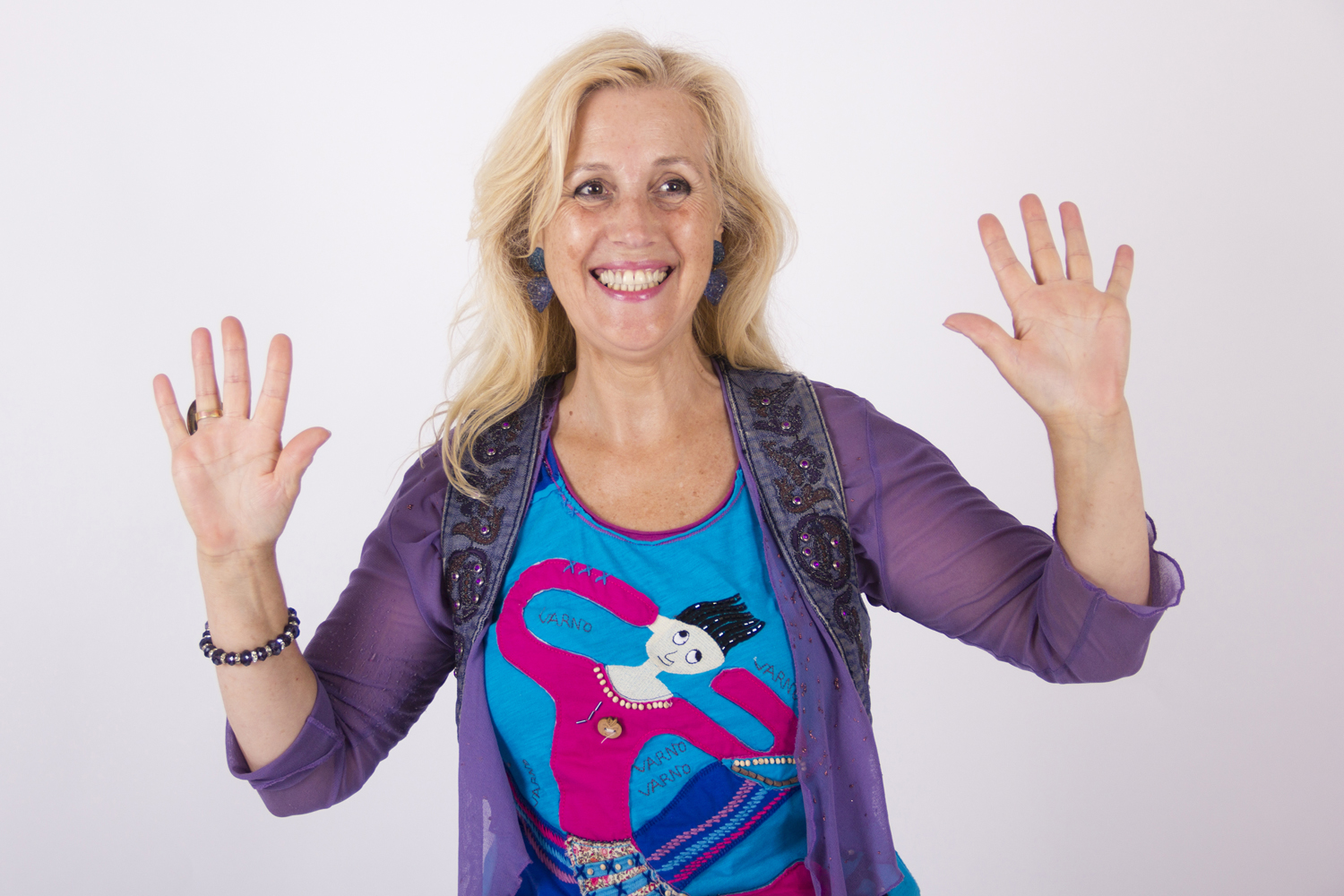 Modelo profissional PO023, feminino, 1.55 de altura, de Porto - Agência SVRP