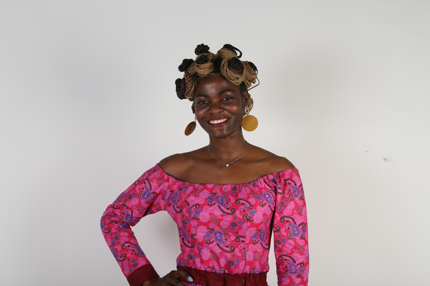 Modelo profissional PO053, feminino, 1.61 de altura, de Porto - Agência SVRP