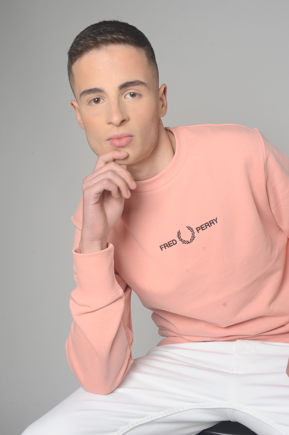 Modelo profissional PO054, masculino, 1.80 de altura, de Porto - Agência SVRP