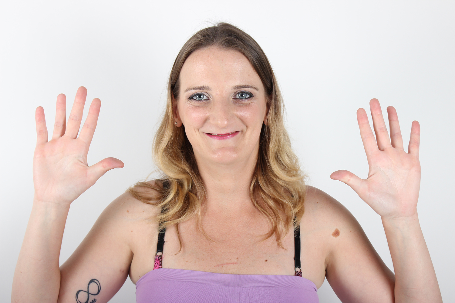 Modelo profissional SE018, feminino, 1.65 de altura, de Setúbal - Agência SVRP