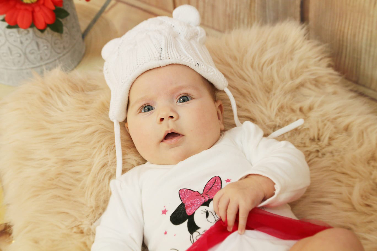 Modelo profissional SE040, feminino, 0.64 de altura, de Setúbal - Agência SVRP