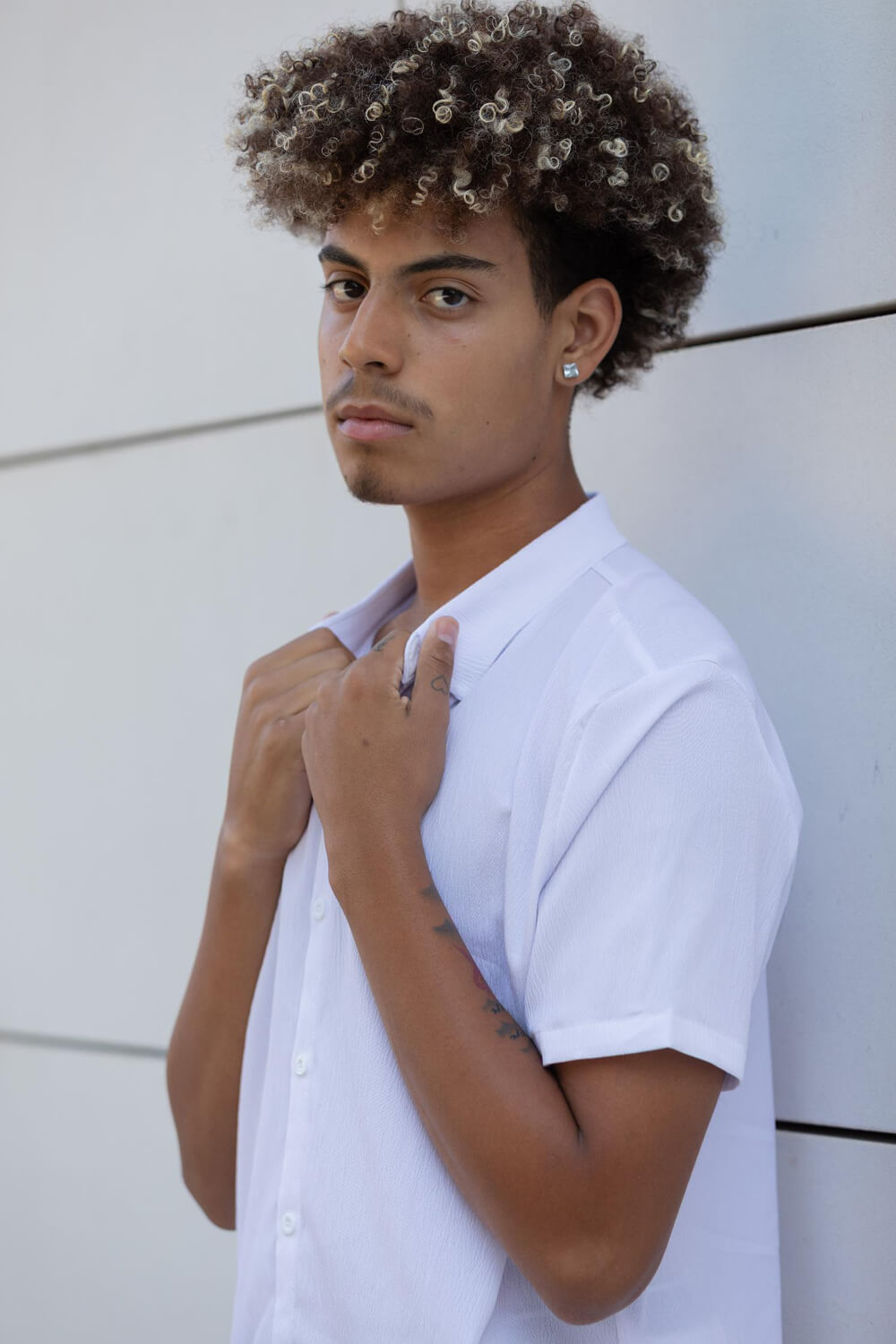 Modelo profissional SE117, masculino, 1.90 de altura, de Setúbal - Agência SVRP