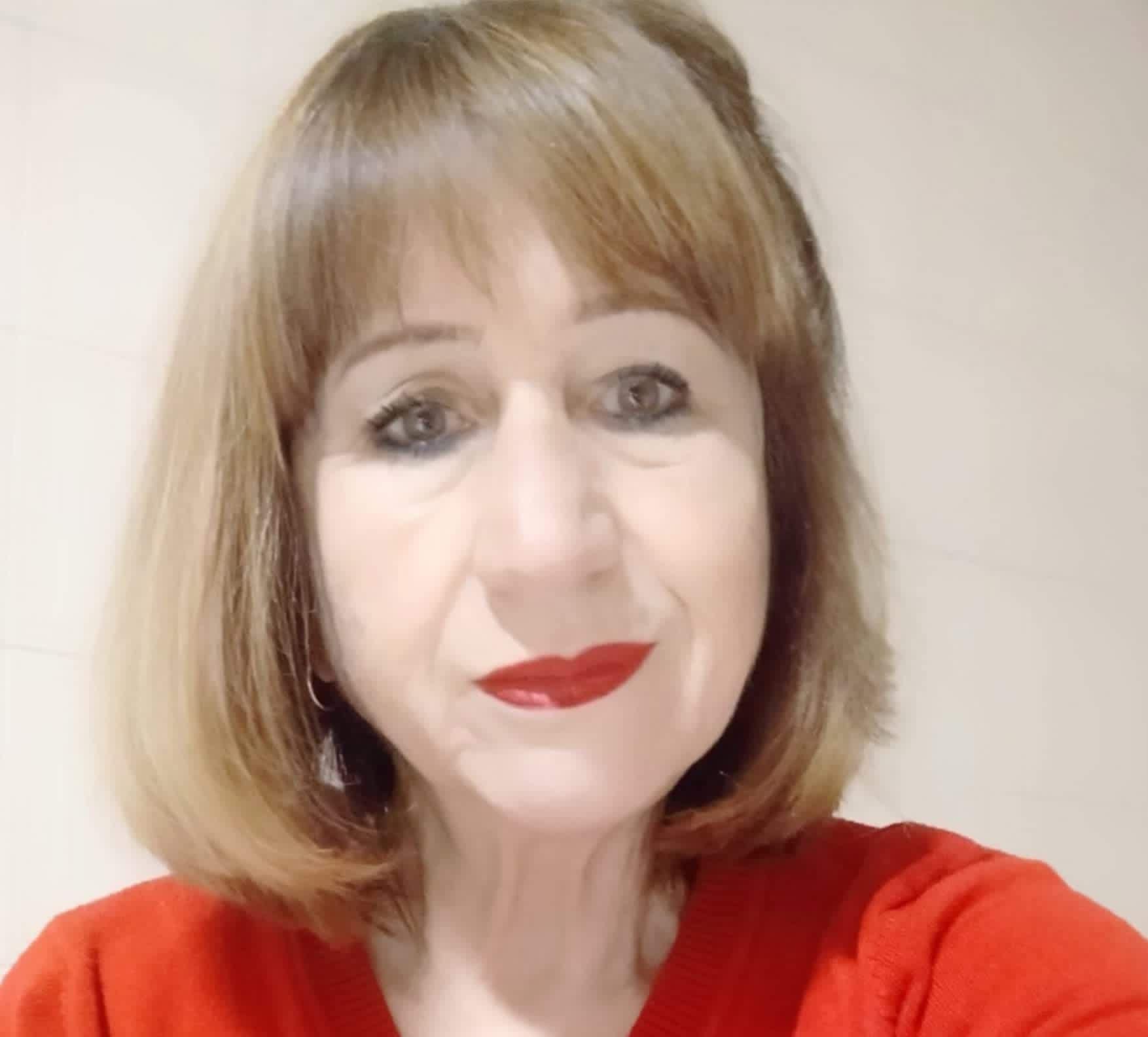 Modelo profissional SE121, feminino, 1.55 de altura, de Setúbal - Agência SVRP